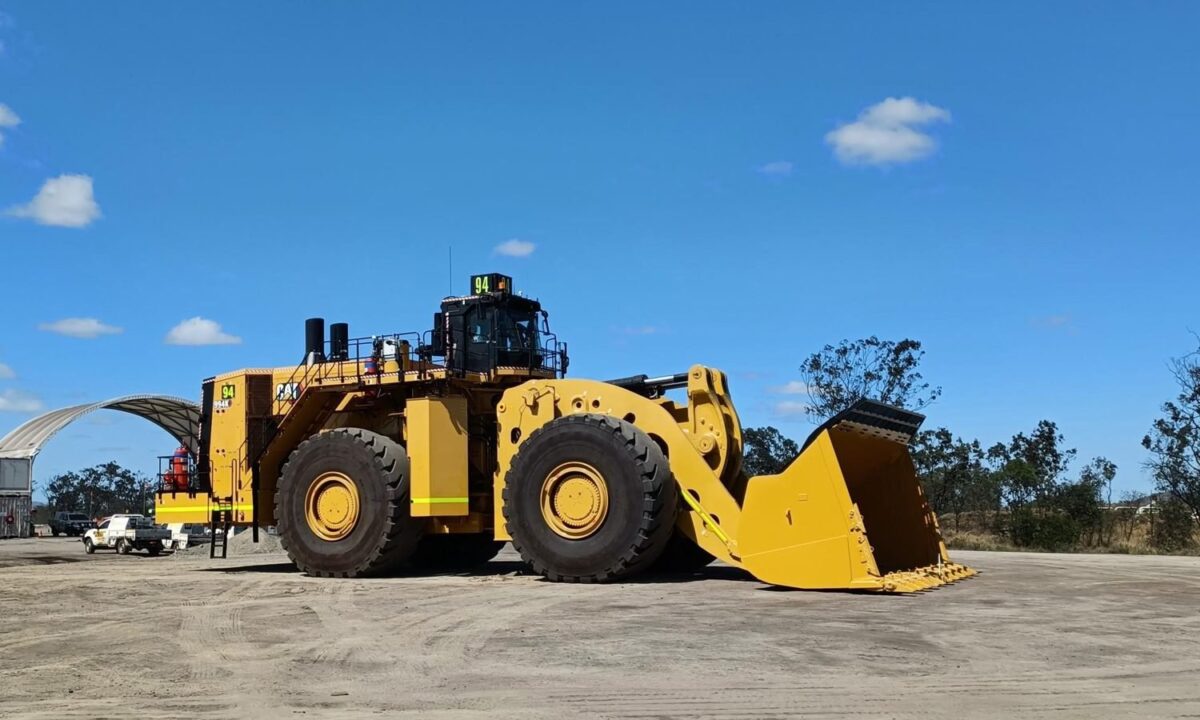 Caterpillar 994K wheel loader — jobs for Cat trained heavy equipment mechanics in Australia, PNG and New Caledonia
