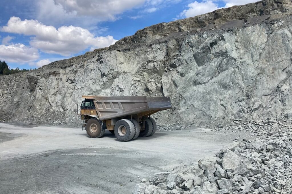 Caterpillar 775E rigid dump truck