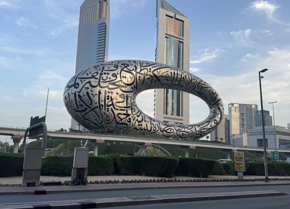 Get-together with technicians in the United Arab Emirates: just chatting about Australia