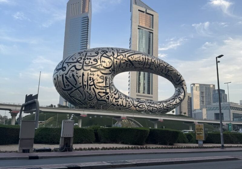 Get-together with technicians in the United Arab Emirates: just chatting about Australia