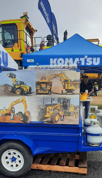 Globally recruiting Komatsu trained heavy equipment mechanics since 2012